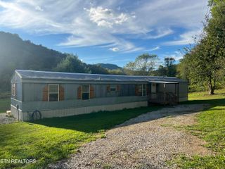 5060 Buffalo Rd Rd, Oneida, TN 37841