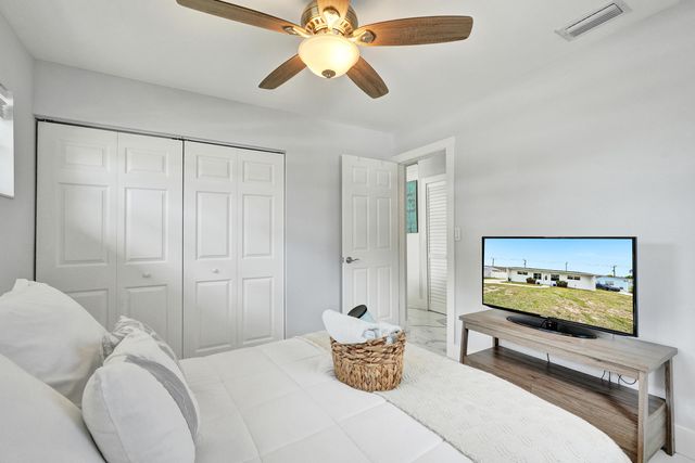 9446 Birmingham Drive, Palm Beach Gardens, FL 33410