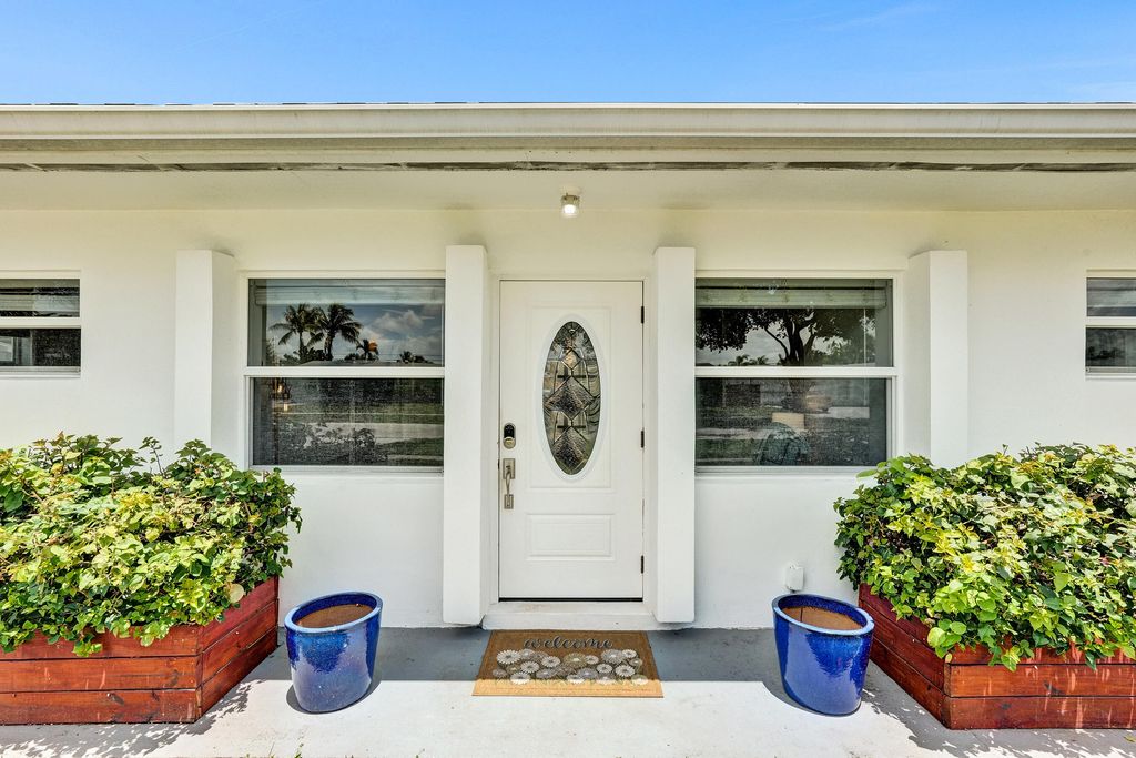 9446 Birmingham Drive, Palm Beach Gardens, FL 33410