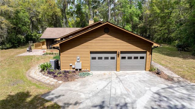 160 Glyndale Circle, Brunswick, GA 31520