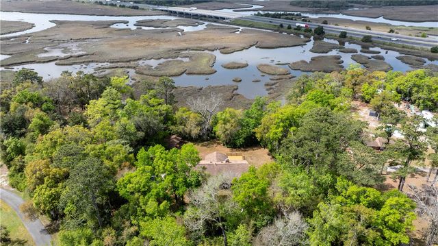 160 Glyndale Circle, Brunswick, GA 31520