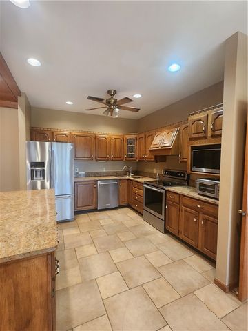 160 Glyndale Circle, Brunswick, GA 31520