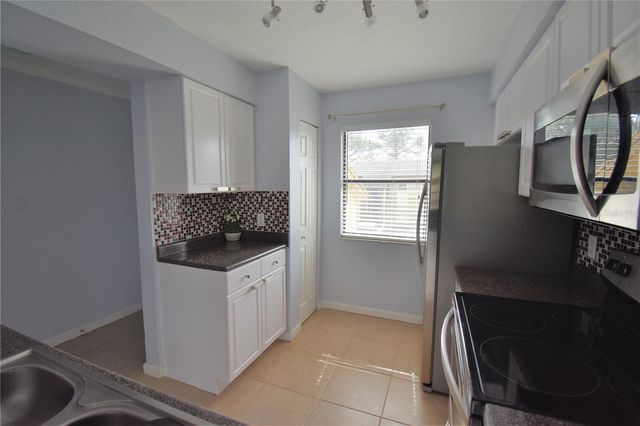 10177 SAILWINDS BOULEVARD S 203, Largo, FL 33773