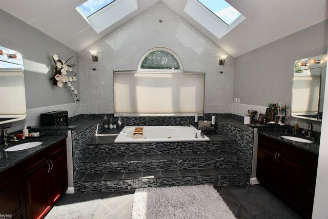 7090 E Hill Road, Atlas Twp, MI 48439