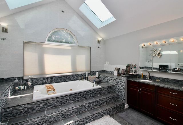 7090 E Hill Road, Atlas Twp, MI 48439