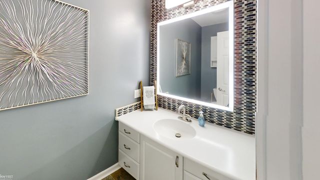 7090 E Hill Road, Atlas Twp, MI 48439