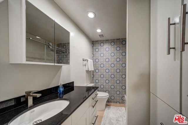 1131 Alta Loma Road 508, West Hollywood, CA 90069