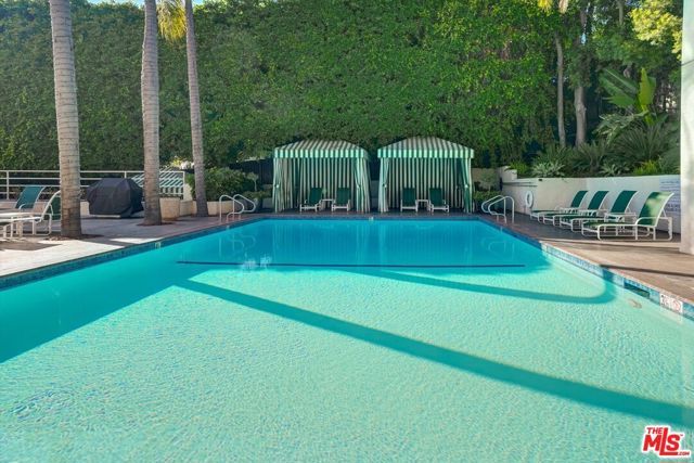 1131 Alta Loma Road 508, West Hollywood, CA 90069