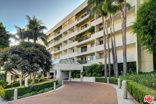 1131 Alta Loma Road 508, West Hollywood, CA 90069