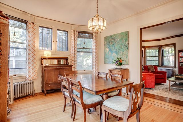 1933 E River Terrace, Minneapolis, MN 55414