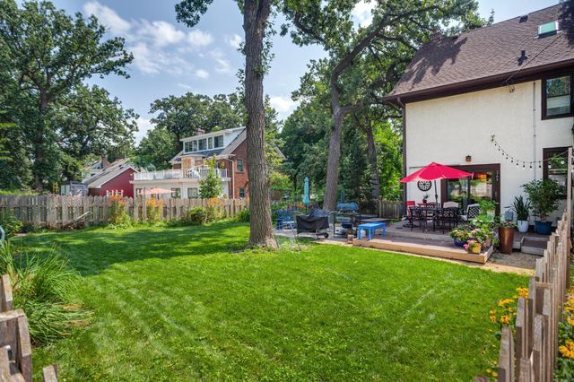 1933 E River Terrace, Minneapolis, MN 55414