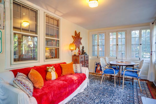 1933 E River Terrace, Minneapolis, MN 55414