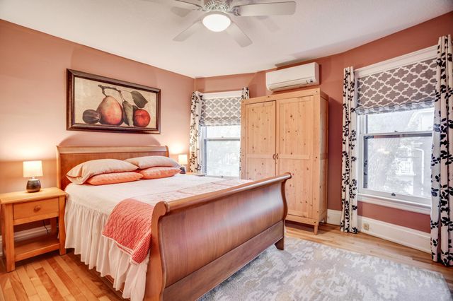 1933 E River Terrace, Minneapolis, MN 55414