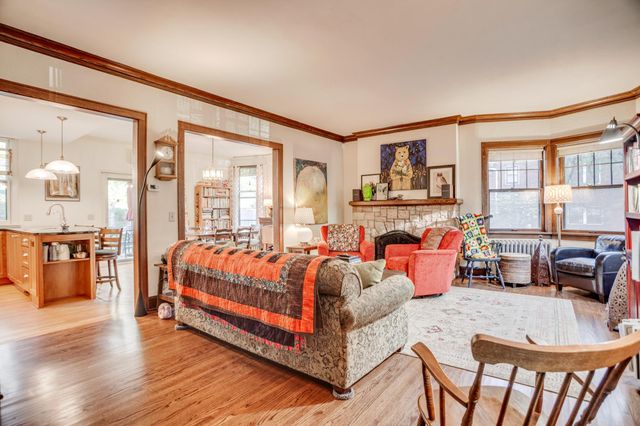 1933 E River Terrace, Minneapolis, MN 55414