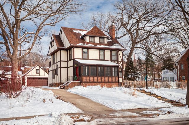 1933 E River Terrace, Minneapolis, MN 55414