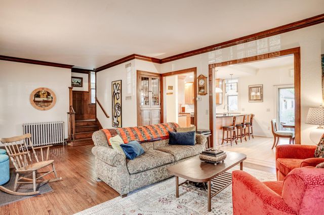 1933 E River Terrace, Minneapolis, MN 55414