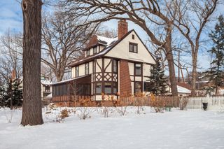 1933 E River Terrace, Minneapolis, MN 55414