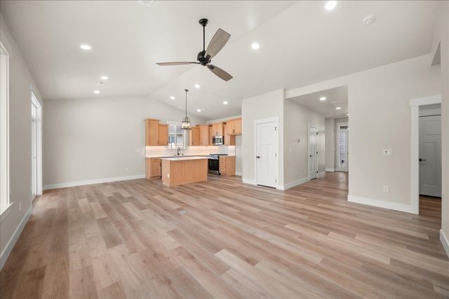 18191 N Morton Ct, Colbert, WA 99005