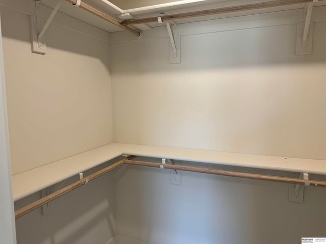 6221 N 210 Street, Elkhorn, NE 68022