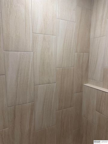 6221 N 210 Street, Elkhorn, NE 68022