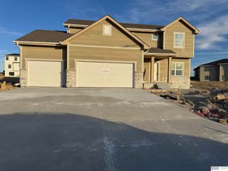 6221 N 210 Street, Elkhorn, NE 68022