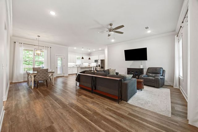 11 Melbourn Drive, Bella Vista, AR 72714