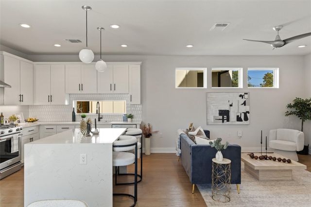 4400 Jinx Ave 2, Austin, TX 78745