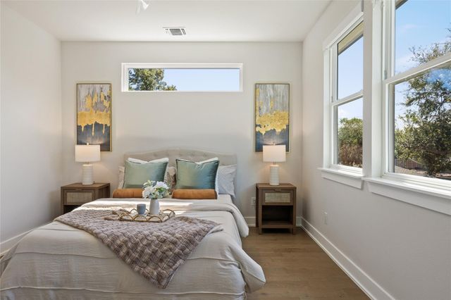 4400 Jinx Ave 2, Austin, TX 78745
