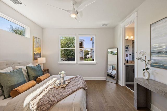 4400 Jinx Ave 2, Austin, TX 78745