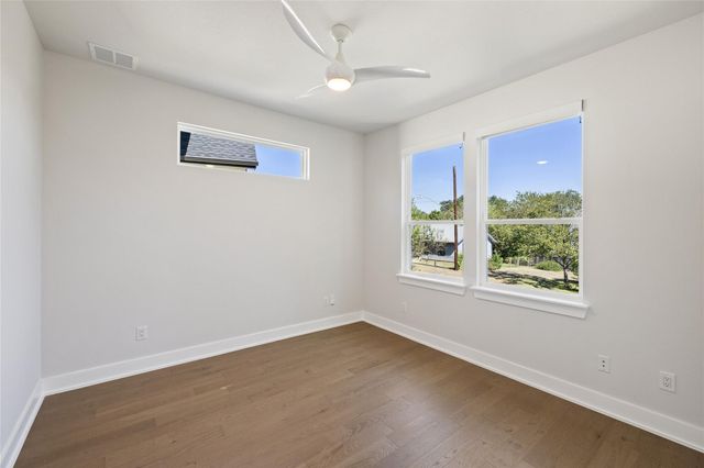 4400 Jinx Ave 2, Austin, TX 78745