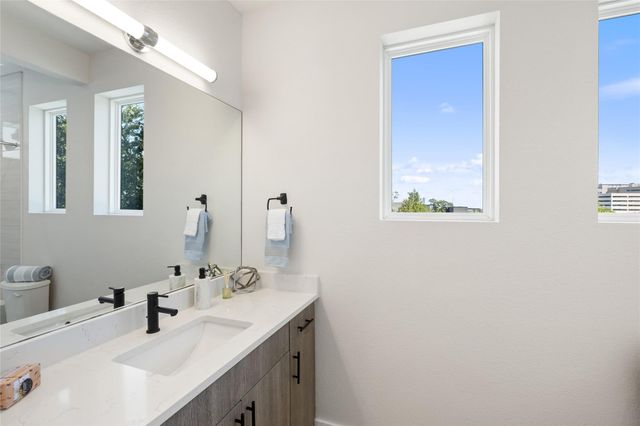 4400 Jinx Ave 2, Austin, TX 78745