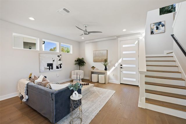 4400 Jinx Ave 2, Austin, TX 78745