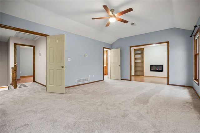 8004 Constance Street, Lenexa, KS 66215