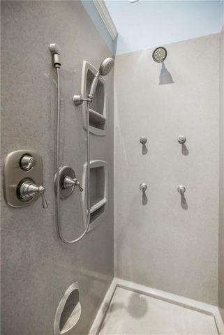 8004 Constance Street, Lenexa, KS 66215