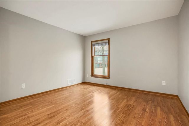 8004 Constance Street, Lenexa, KS 66215