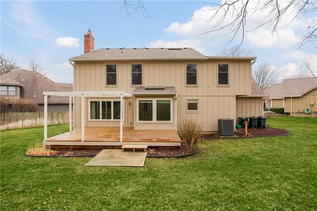 8004 Constance Street, Lenexa, KS 66215