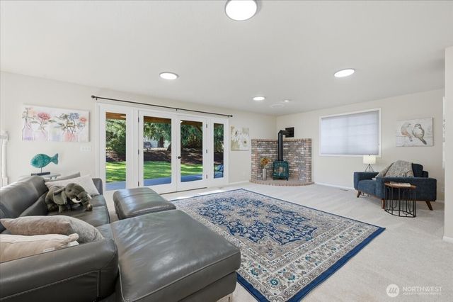 10922 39th Drive SE, Everett, WA 98208