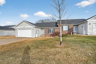 1819 3rd St SW, Waverly, IA 50677