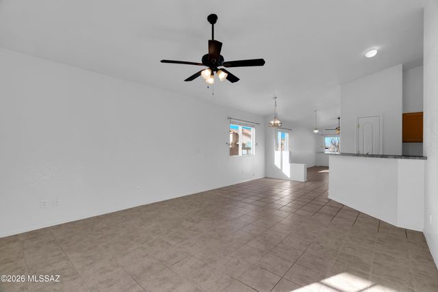 9430 E Pale Blue Topaz Lane, Tucson, AZ 85747