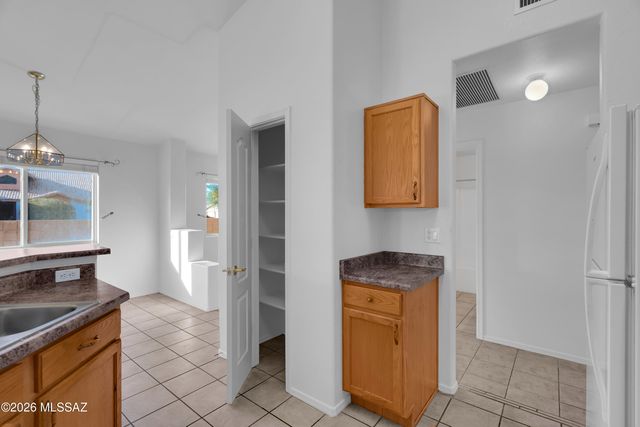 9430 E Pale Blue Topaz Lane, Tucson, AZ 85747