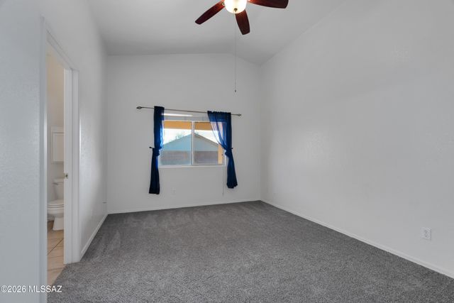 9430 E Pale Blue Topaz Lane, Tucson, AZ 85747