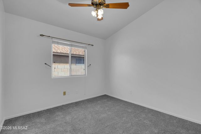 9430 E Pale Blue Topaz Lane, Tucson, AZ 85747