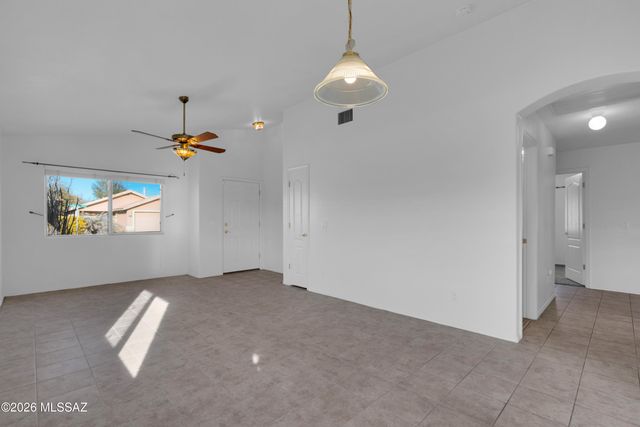 9430 E Pale Blue Topaz Lane, Tucson, AZ 85747