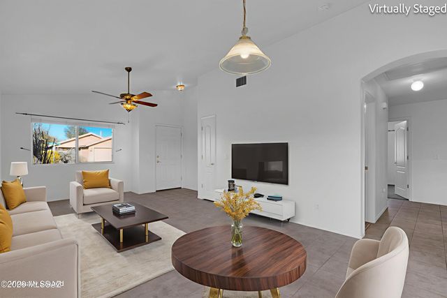 9430 E Pale Blue Topaz Lane, Tucson, AZ 85747