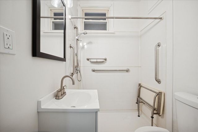 950 Oak Street, Unit 1, Toledo, OH 43605