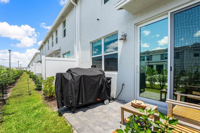 5739 SE Edgewater Circle, Stuart, FL 34997
