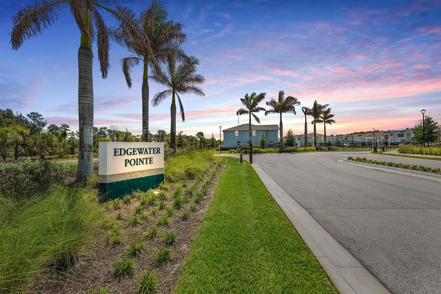 5739 SE Edgewater Circle, Stuart, FL 34997