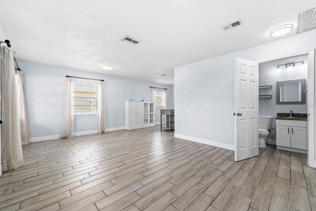 3605 W IOWA AVENUE, Tampa, FL 33611