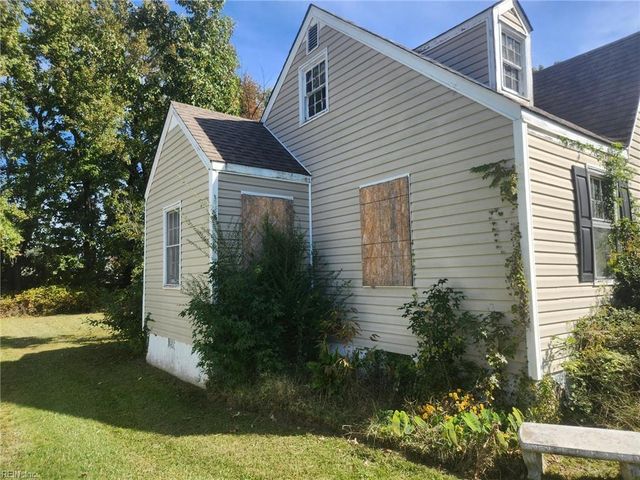 633 Sedgefield DR, Newport News, VA 23605