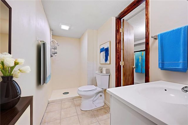 2219 N 82nd Terrace, Kansas City, KS 66109